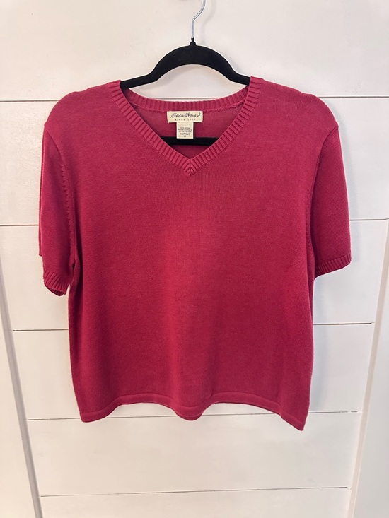Eddie Bauer Tops - Eddie Bauer red Short Sleeve Sweater Top Women Medium 100% Cotton V-Neck classic